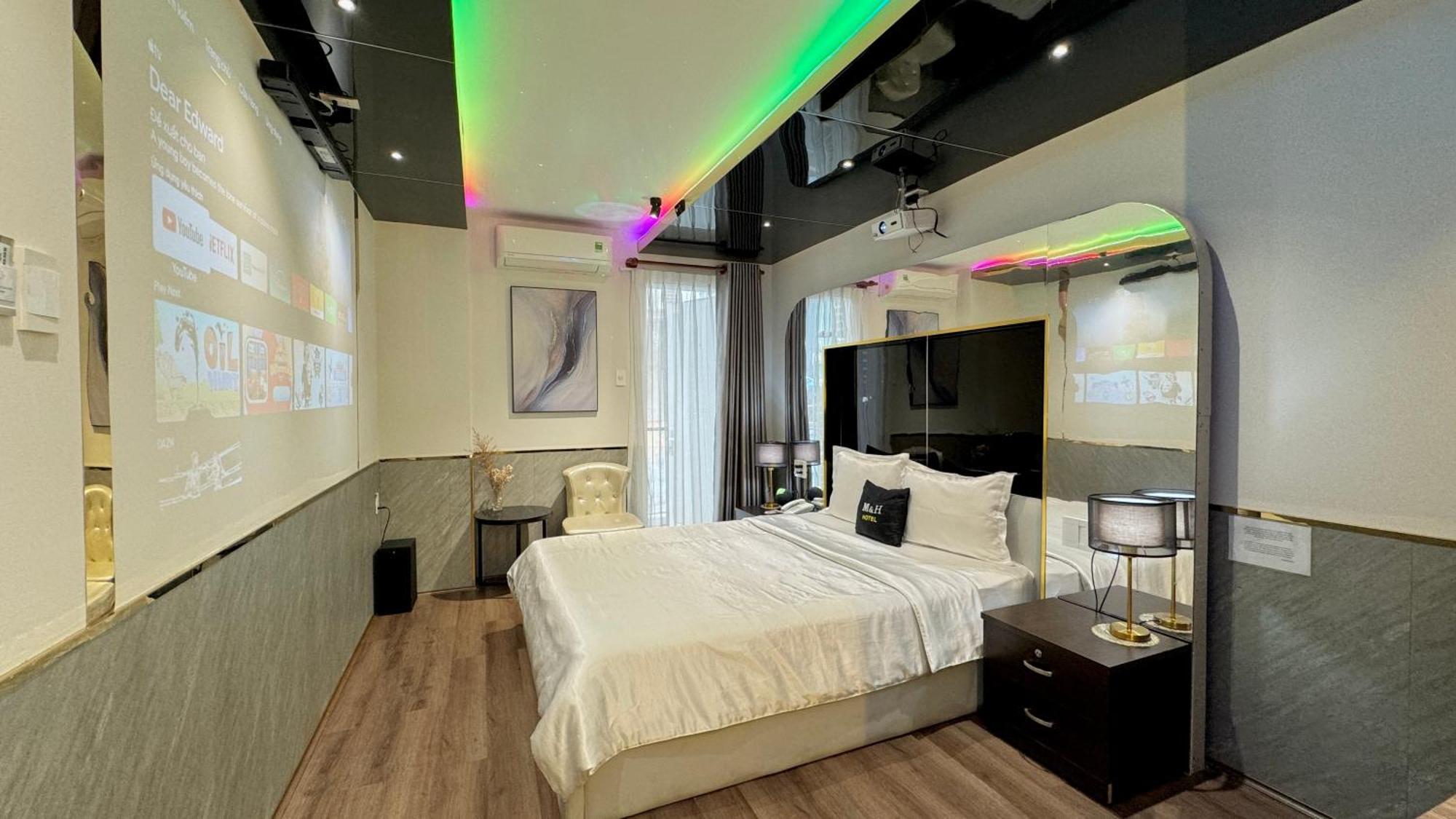 M&H Hotel Ho Chi Minh City Exterior photo