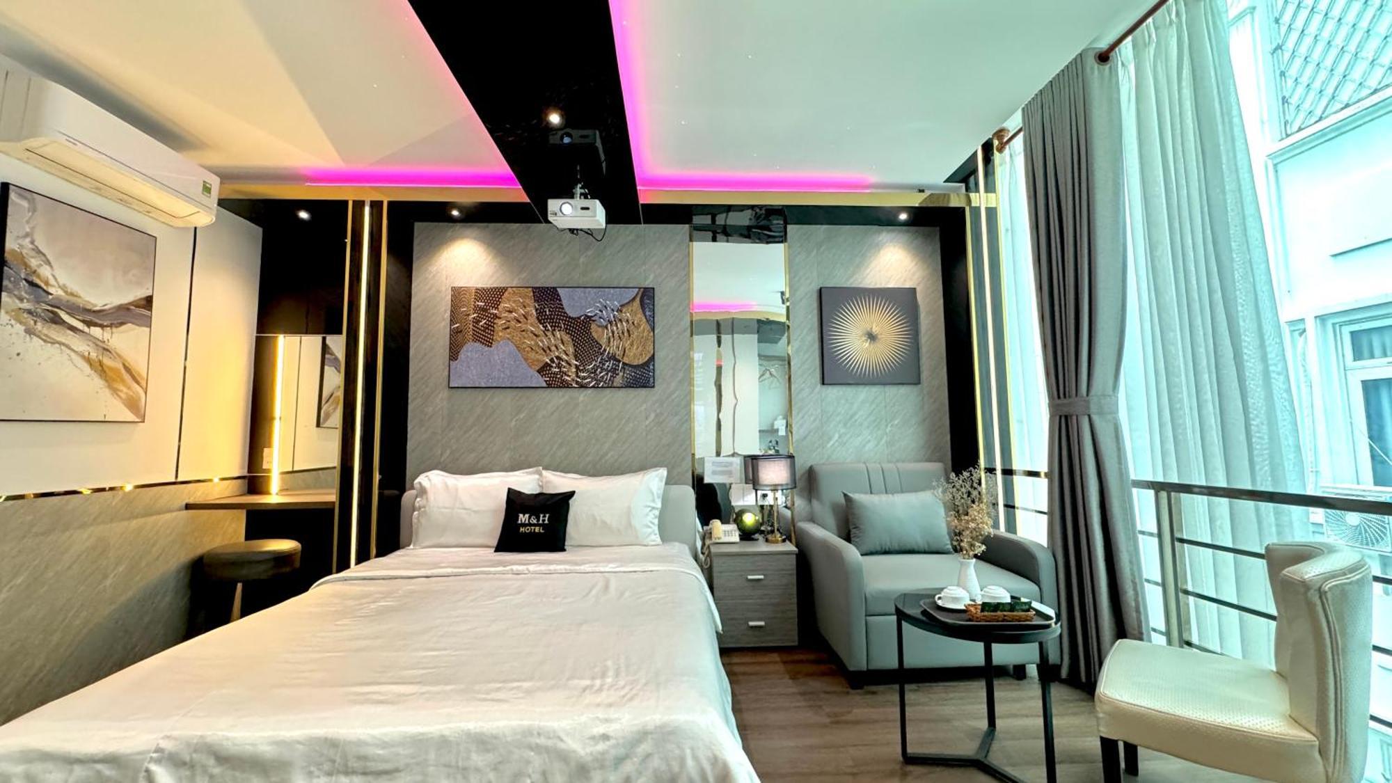 M&H Hotel Ho Chi Minh City Exterior photo