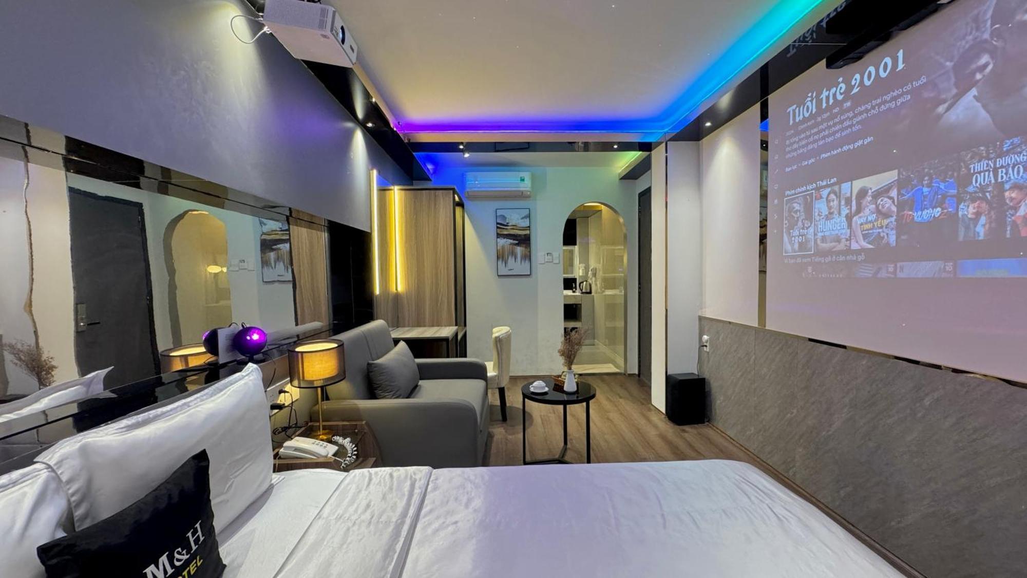 M&H Hotel Ho Chi Minh City Exterior photo